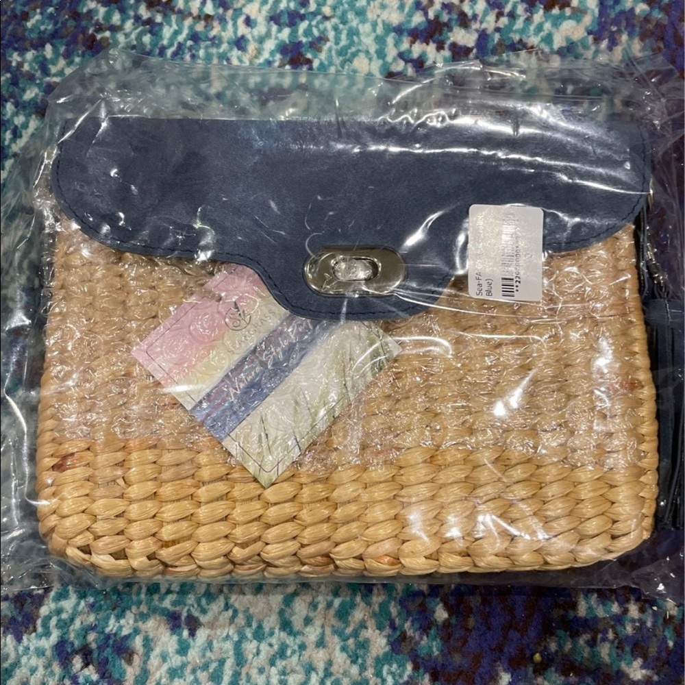 Sea and grass cross body purse navy